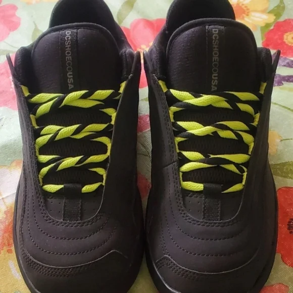 DC Williams Slims W/Lite Reflective Heel, Absolutely Like New Condition! Mens 10 - Picture 5 of 11